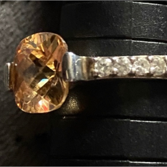 Citrine and Diamond Ring - Picture 3 of 6